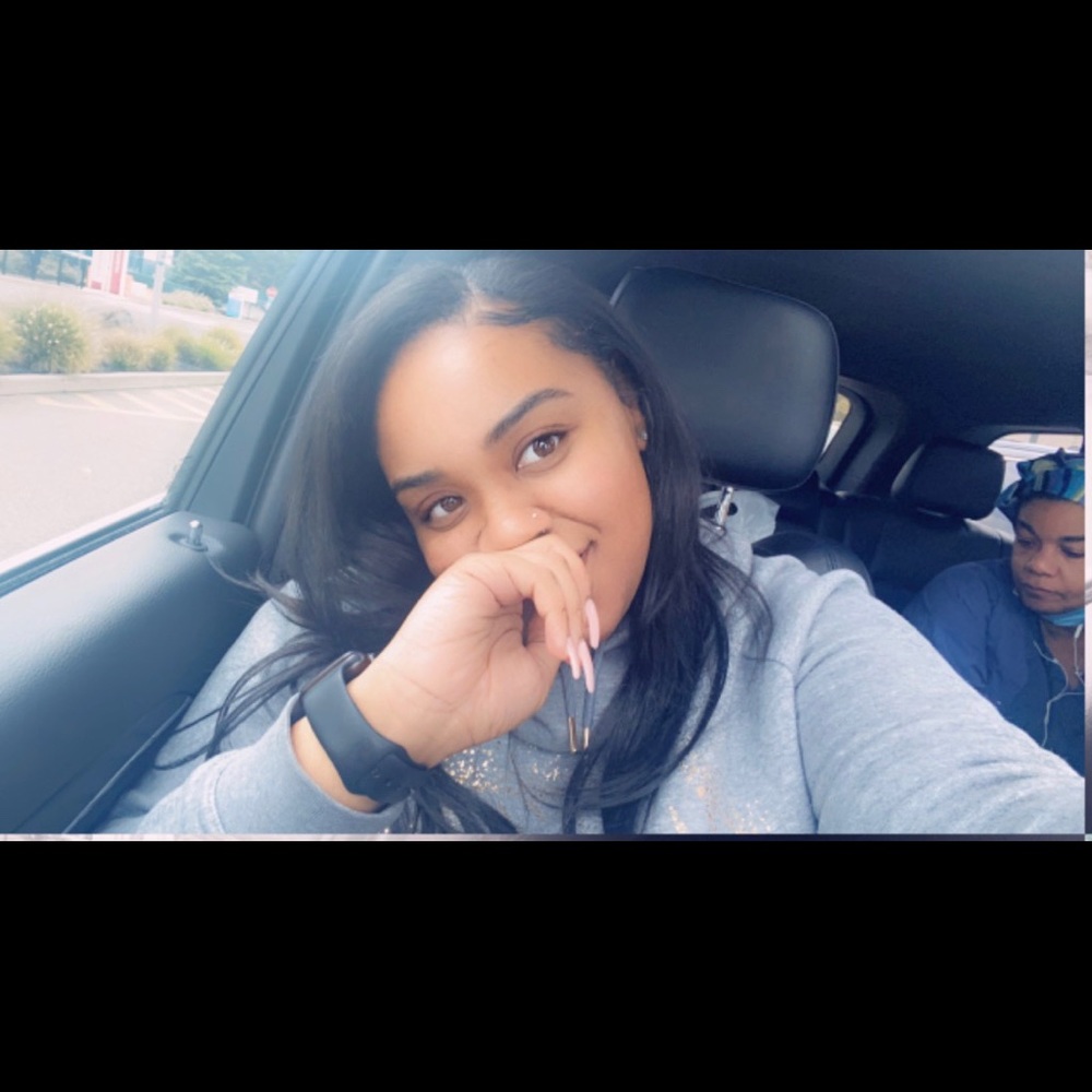 Meet your Posher, Bri